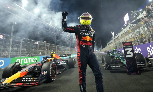 Suudi Arabistan Grand Prix'sinde kazanan Perez