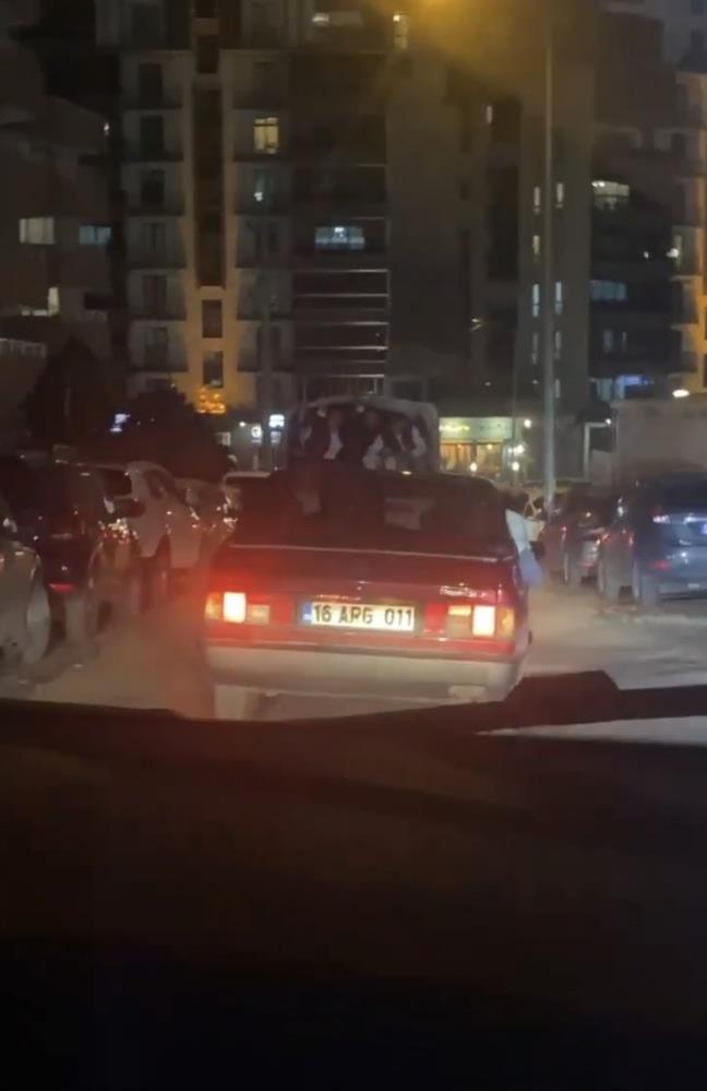 Bursa'da gençlerin tehlikeli yolculuğu