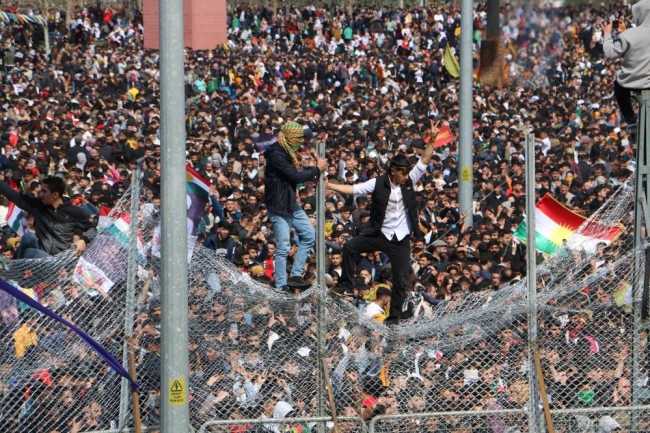 Diyarbakır'da Nevruz kutlamasında olay! Çok sayıda gözaltı