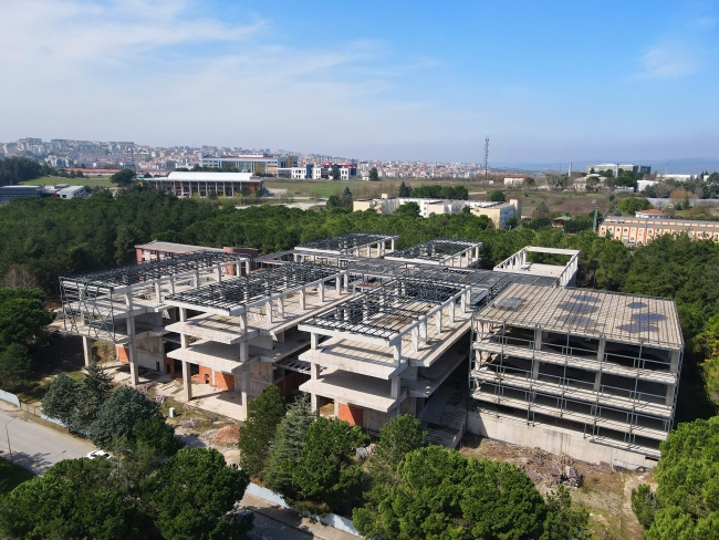 BUÜ Kampüsü'ndeki inşaatlar aralıksız devam ediyor