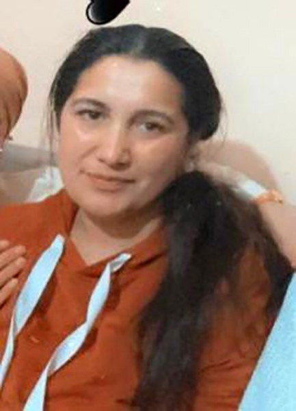 Annesini öldüren çocuk davasında erteleme kararı