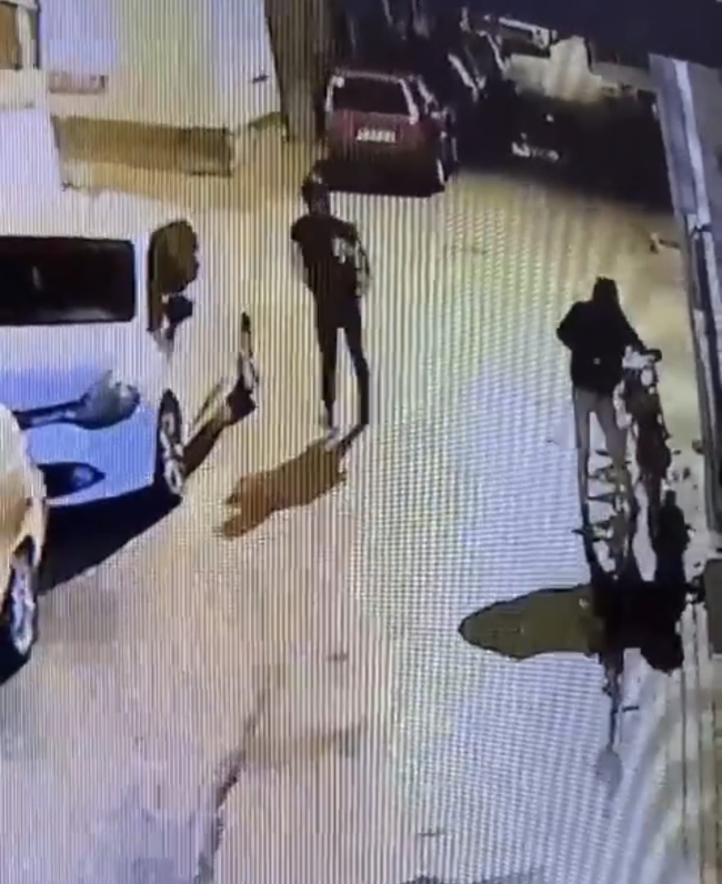 Bursa'da motosiklet hırsızları kamerada