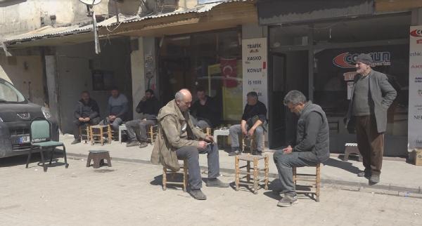 Suya gömülecek ilçeden en son esnaf gidecek