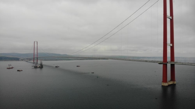 120 metrelik platform Çanakkale Köprüsü’nün altından geçirildi