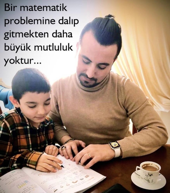 Öğretmenin acı görevi: Kaybettiği öğrencilerini teşhis etti