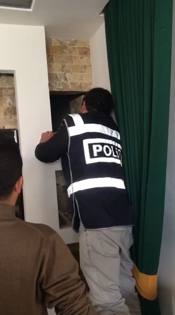 Öyle bir yerde bulundu ki, çıkmak için polisten 'söz' istedi