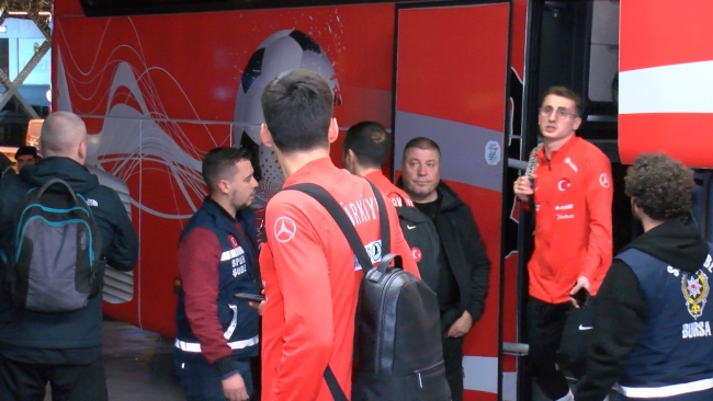 A Milli Futbol Takımı Bursa'ya geldi