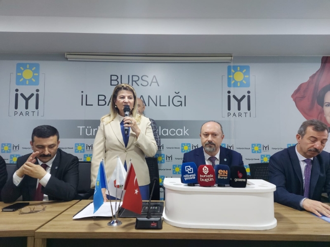 İYİ Parti Bursa'da Dilek Durak adaylığını açıkladı