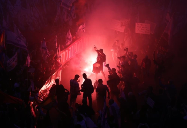 İsrail'de protestolar şiddetlendi