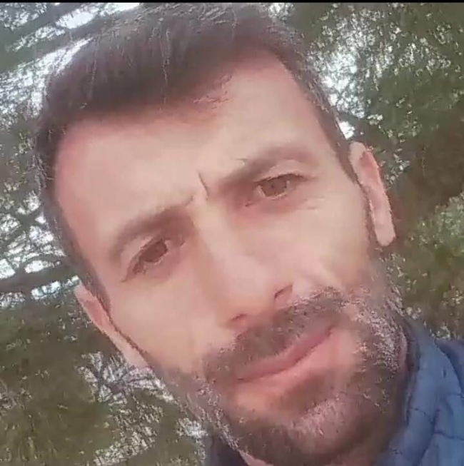Tartıştığı eşini tabancayla öldürüp, yaşamına son verdi