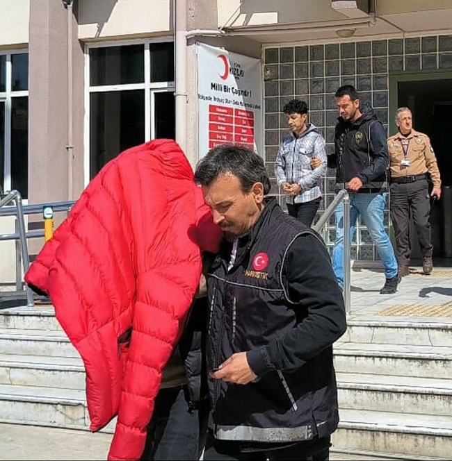 Anahtarlık görünümlü suikast silahı ile yakalandı