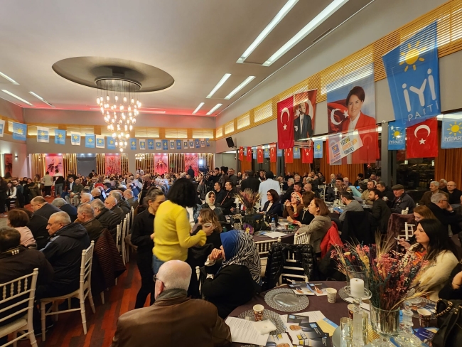 İYİ Parti Bursa aday adayları üyelerle bir araya geldi