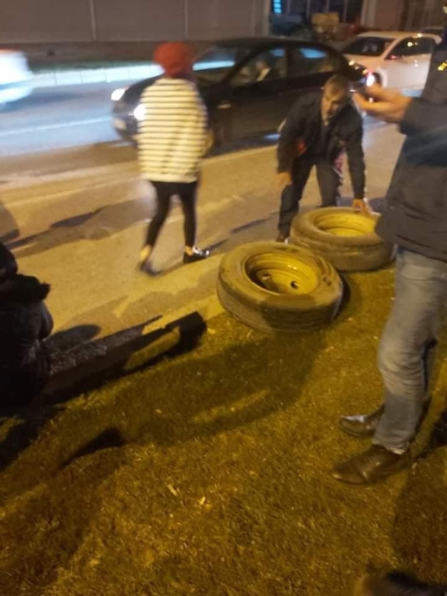 Yolcu dolu otobüsün arka tekeri fırladı