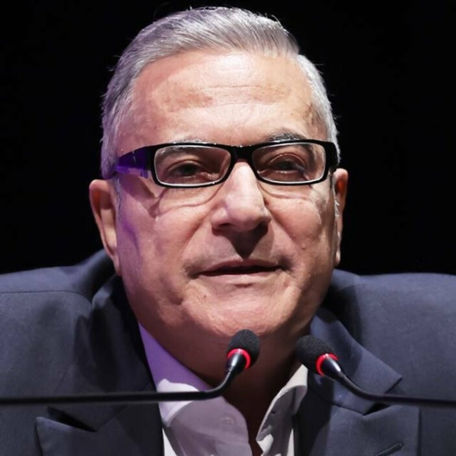 Mehmet Ali Erbil'den Selami Şahin'e destek
