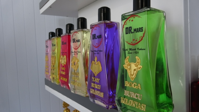 Burçlara özel kolonya üretti