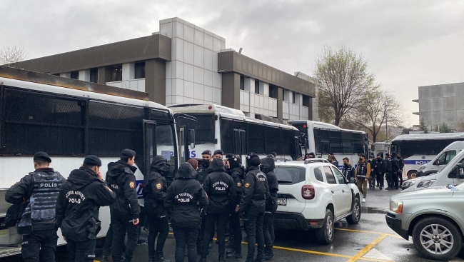 3 ilde rüşvet operasyonu: 79 gözaltı