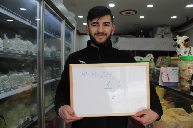 Askıda ekmeğin, yemeğin ardından Bayburt'ta bir ilk: 'Askıda et'