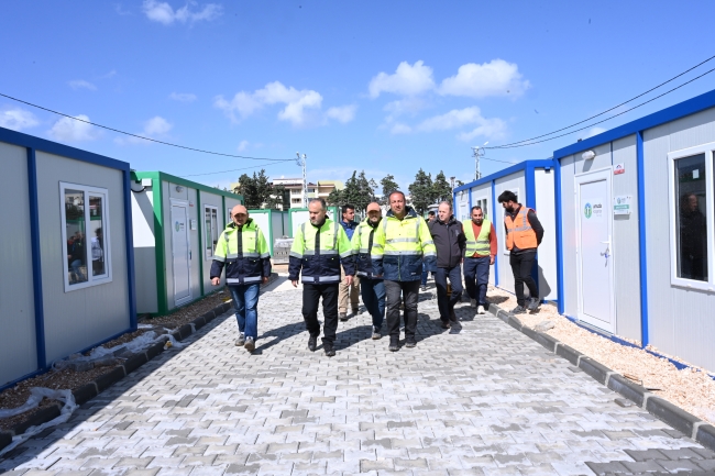 Hatay’ın Bursa mahallelerinde yaşam başlıyor