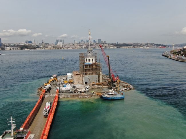 Kız Kulesi'nin ortaya çıkan kubbesi havadan görüntülendi