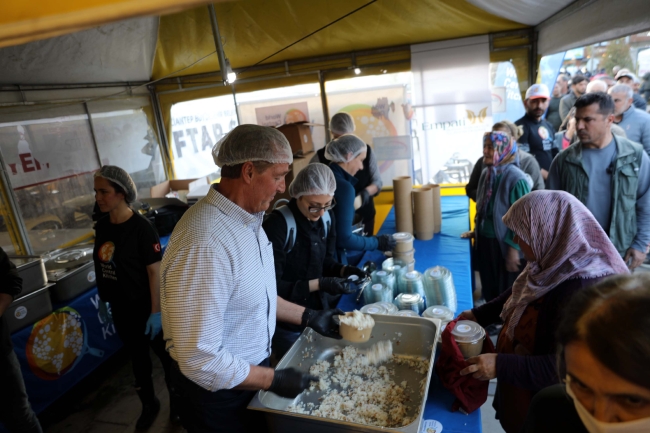 Flake: "Dünya Türkiye’ye olan borcunu ödüyor"