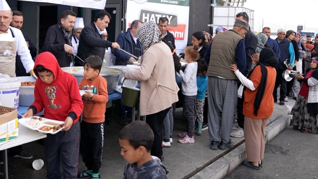 Osmangazi Belediyesi, ramazanın bereketini deprem bölgesinde paylaşıyor