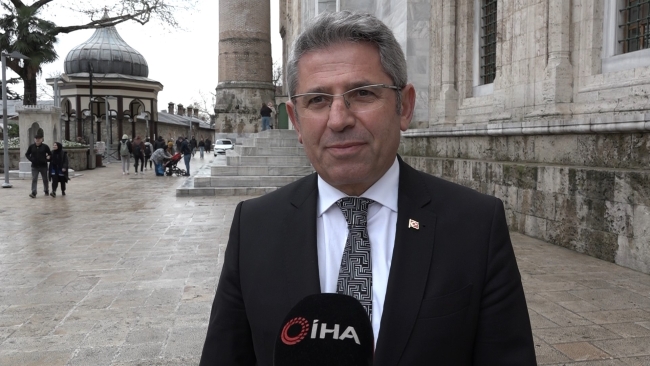 6 asırlık Ulu Camii'de Ramazan mahyası değişti
