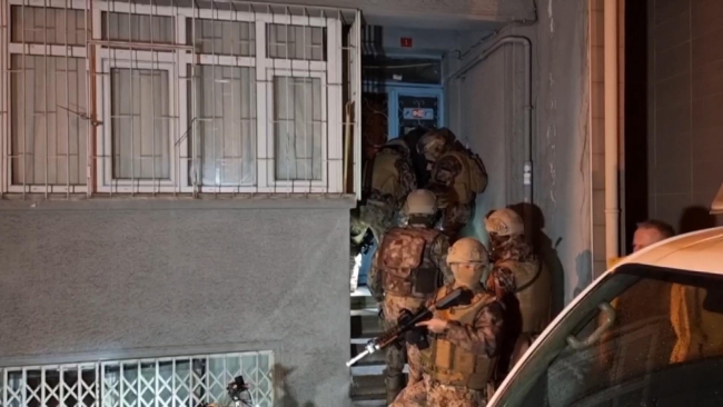 İstanbul'da zehir tacirlerine şafak operasyonu