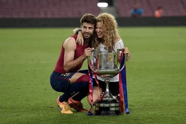 Barcelona'yı terk eden Shakira: Çocuklarımı rahat bırakın!
