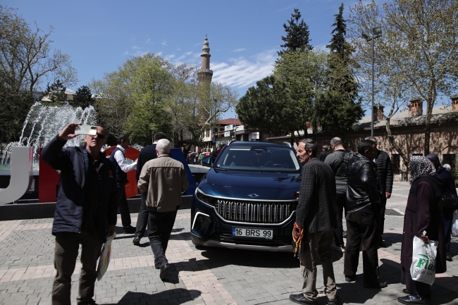 Ramazan ayının son cuması Ulucami doldu taştı