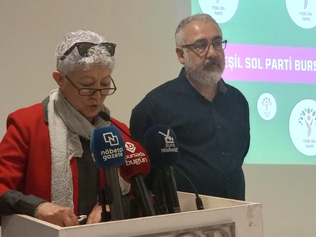 Yeşil Sol Parti'den Bursa'da halaylı tanıtım