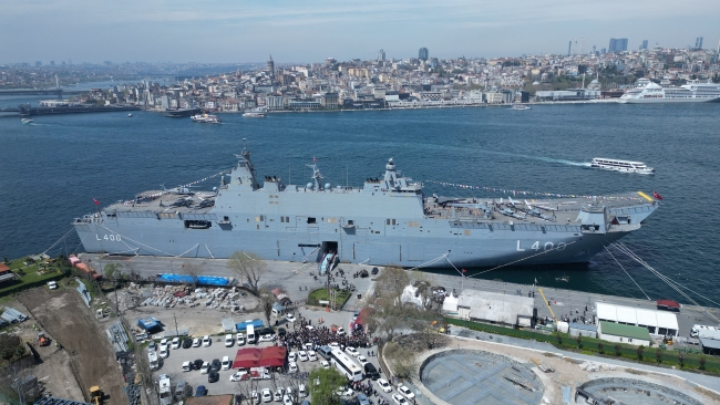 Vatandaşlardan TCG Anadolu’ya yoğun ilgi