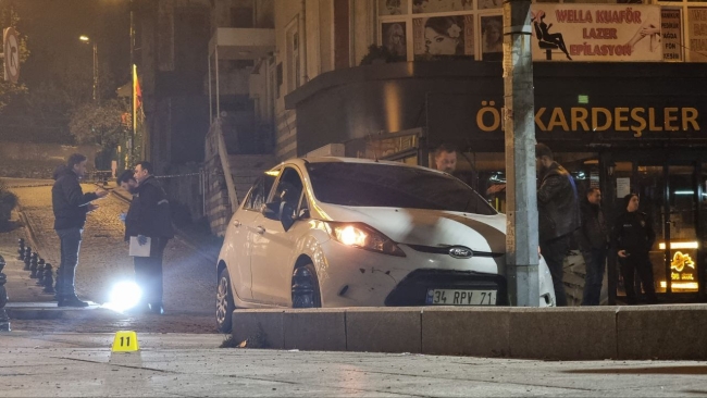 Park halindeki otomobile silahlı saldırı