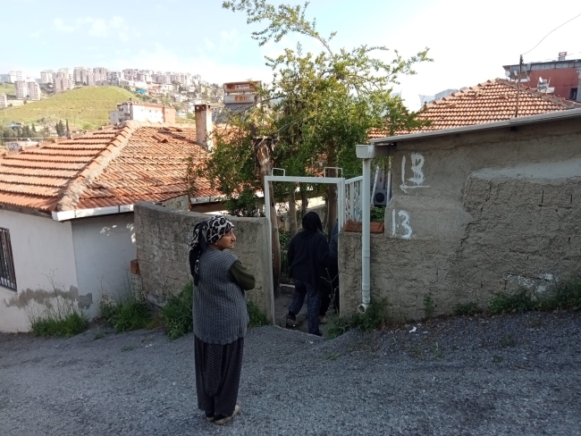 İşe kalkmadığı için oğlunu öldürdü