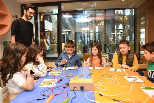 23 Nisan heyecanı AKM Çocuk Sanat Festivali ile başladı