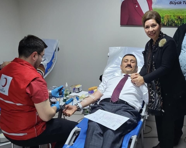 İYİ Parti Bursa'dan kan bağışı kampanyası