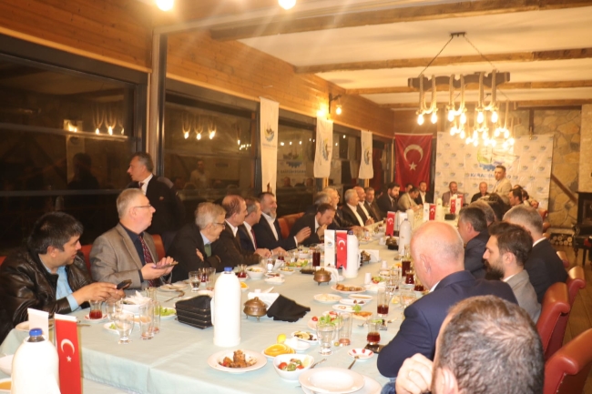 Karadenizli vekil adaylarını buluşturan iftar