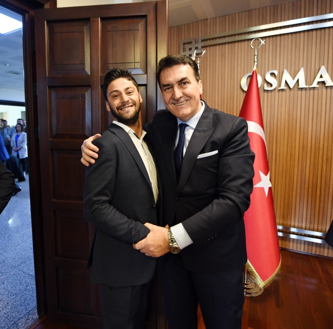Başkan Dündar personelle bayramlaştı