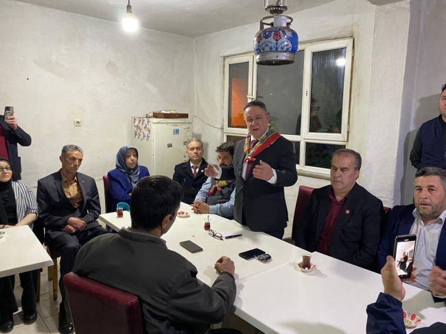 Ekrem Alfatlı'ya Mustafakemalpaşa'da yoğun ilgi