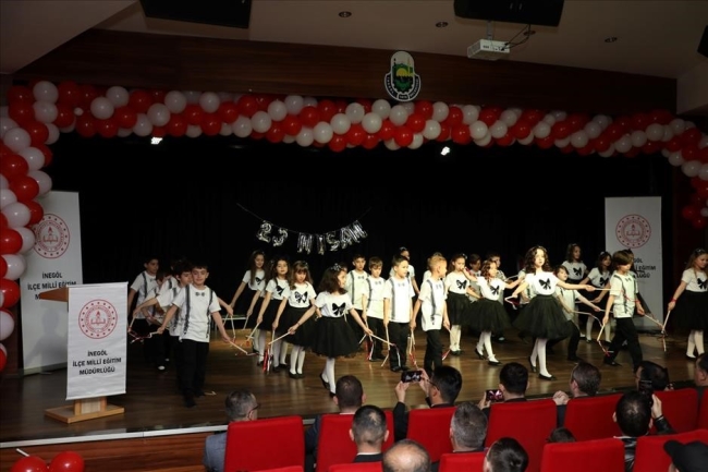 23 Nisan Ulusal Egemenlik ve Çocuk Bayramı Bursa'da törenlerle kutlandı