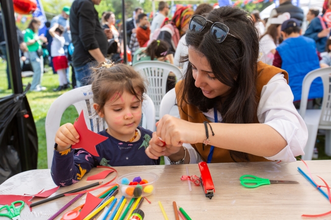 Bursa Çocuk Şenliği'nde çifte bayram coşkusu