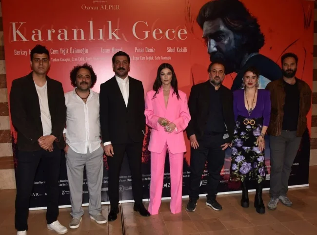 Karanlık Gece’nin galası yapıldı