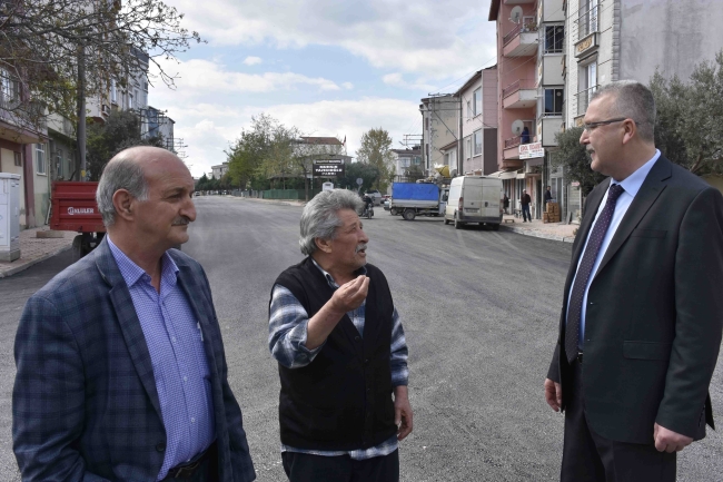 Karacabey’de asfaltlama çalışmaları sürüyor