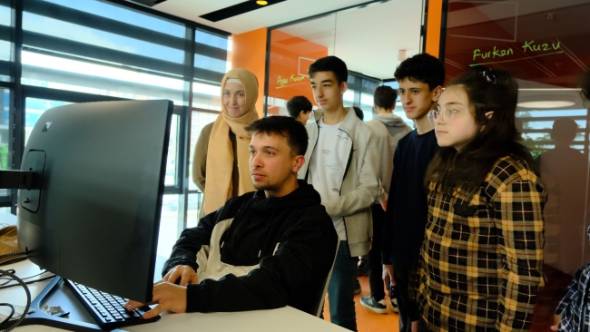 Geleceğin Yazılımcıları Sektör Profesyonelleri ile Buluştu