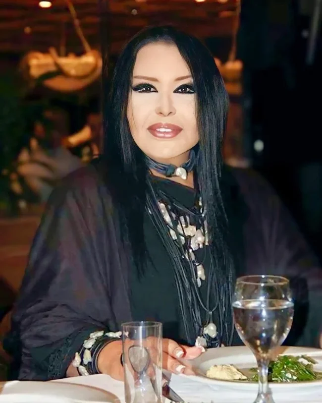 Bülent Ersoy, sevenlerinden helallik istedi