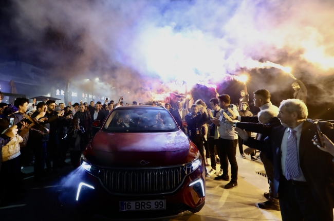 Bakan Varank TOGG Bursa'da için çekiliş yaptı