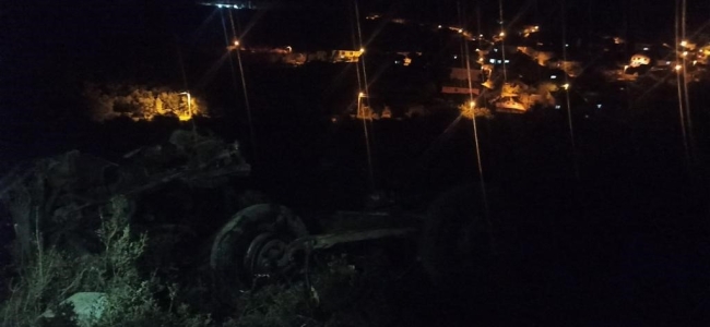 Bursa'da kamyon şarampole uçtu