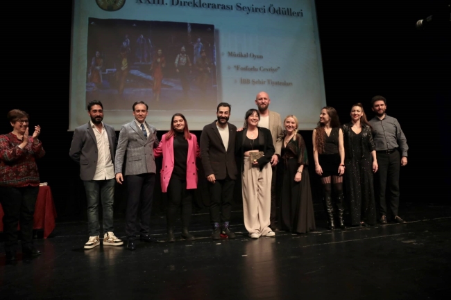 İstanbul Şehir Tiyatroları'na 6 ödül