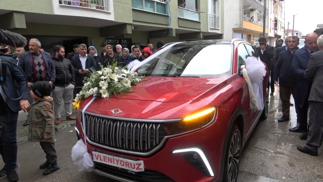 TOGG ilk kez Bursa'da düğün aracı oldu