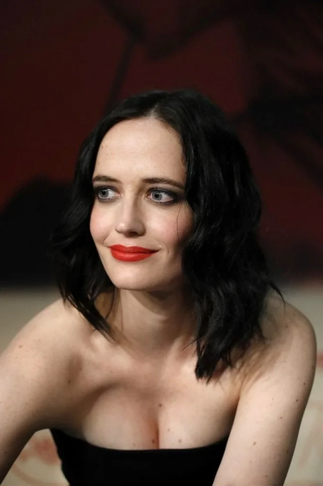 Eva Green davayı kazandı