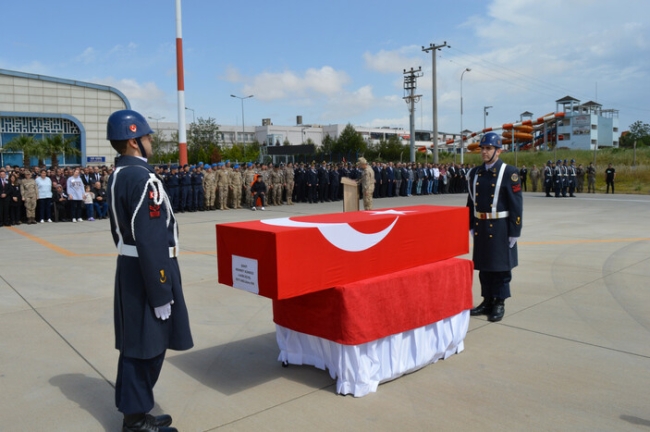 Şehit astsubay memleketine uğurlandı